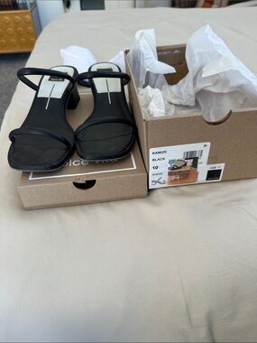 Dolce Vita Ramize Black Minimal Strappy Block Heel Sandals